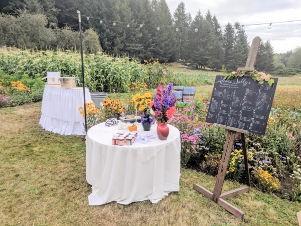 wedding display for guests